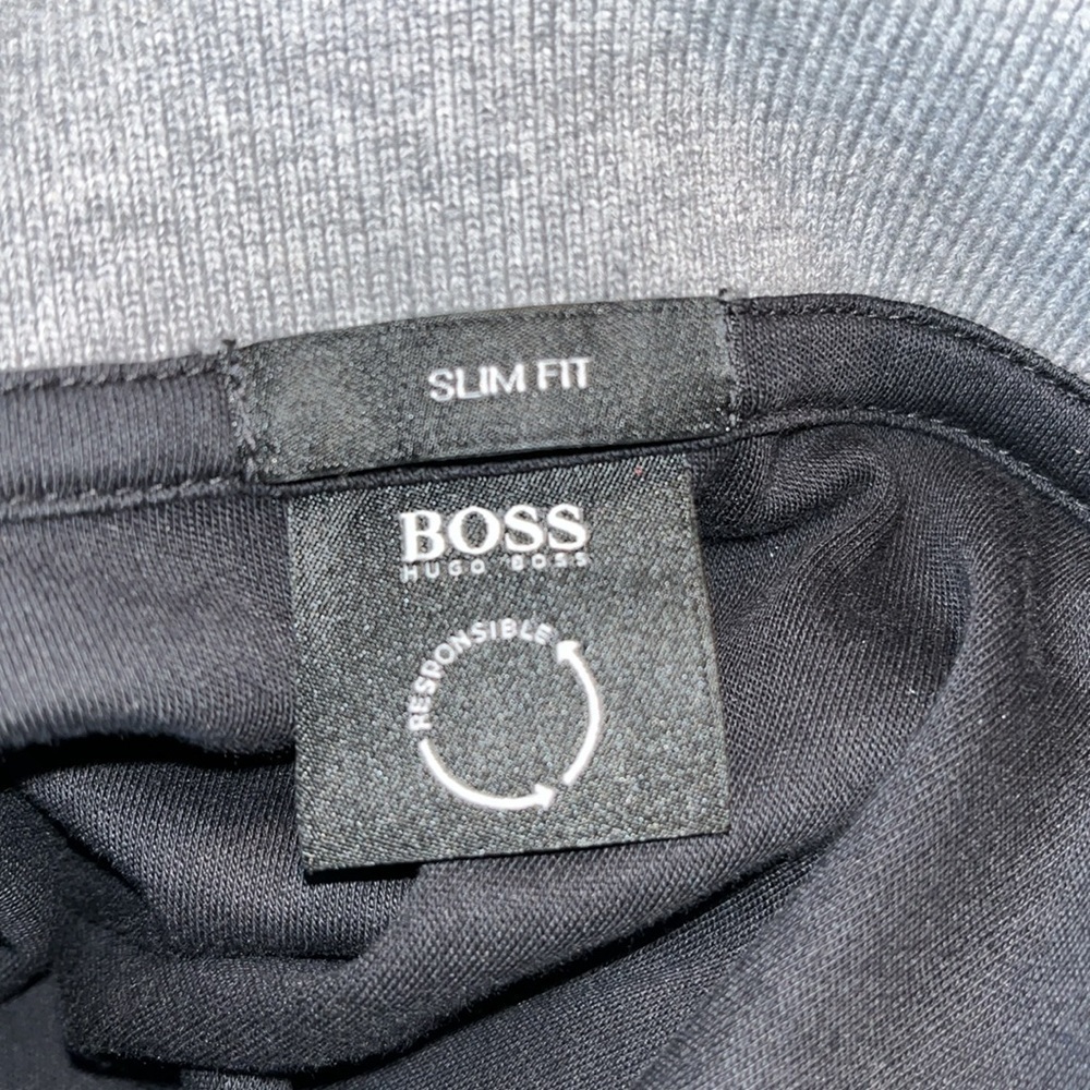 Boss Men's Slim-Fit Polo Shirt size Large.  Excellent condition. - Picture 6 of 7